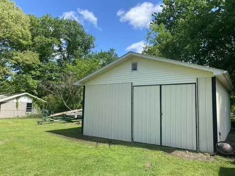103 Elkin St, Berea, KY 40403 photo 2