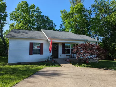 19 Divinity Ct, Lancaster, KY 40444 photo 2