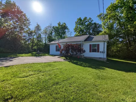 19 Divinity Ct, Lancaster, KY 40444 photo 3