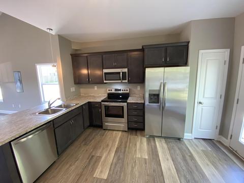200 E 20th St, Paris, KY 40361 photo 4