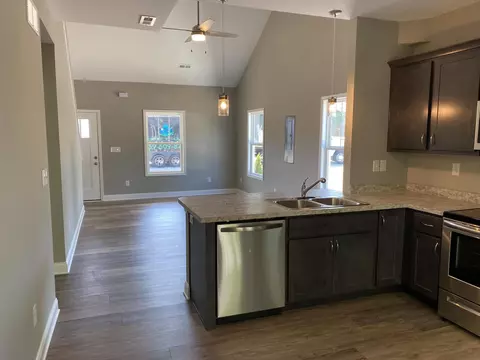200 E 20th St, Paris, KY 40361 photo 6