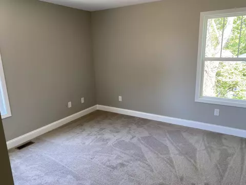 200 E 20th St, Paris, KY 40361 photo 9