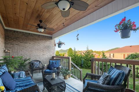 1507 Phyllis Dr, Berea, KY 40403 photo 2