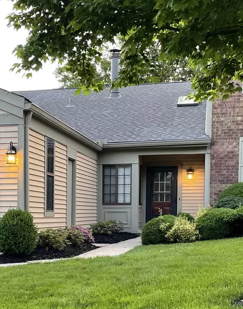104 Spindletop Ct, Crestview Hills, KY 41017 photo 1