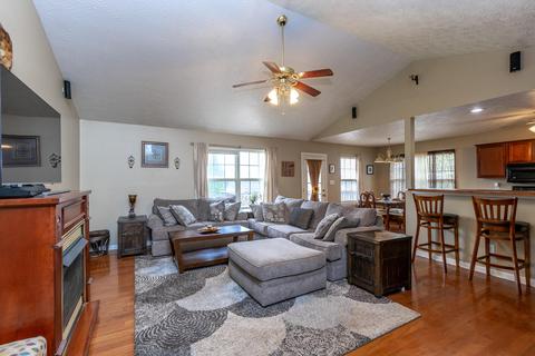 127 Donerail Dr, Georgetown, KY 40324 photo 3