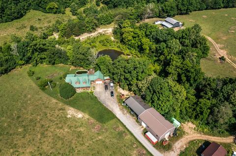2104 Dripping Springs Rd, Crab Orchard, KY 40419
