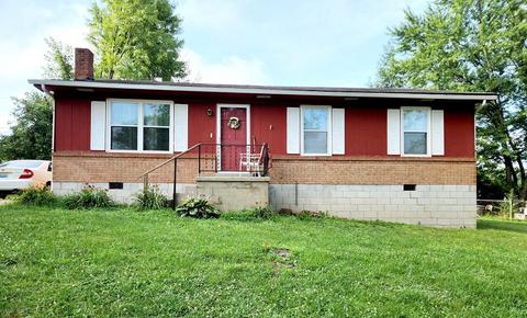 135 Static Rd, Paris, KY 40361 photo 1