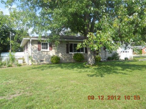 215 Laurel Dr, Berea, KY 40403 photo 1
