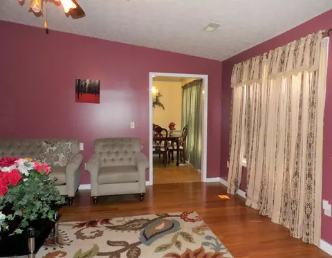 1024 Jd Cir, Berea, KY 40403 photo 9