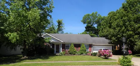 1024 Jd Cir, Berea, KY 40403 photo 2