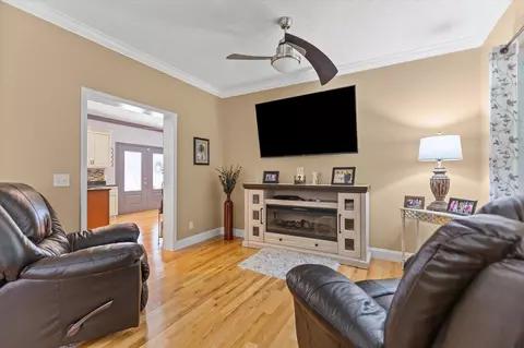 121 Redbud Ln, Georgetown, KY 40324 photo 9