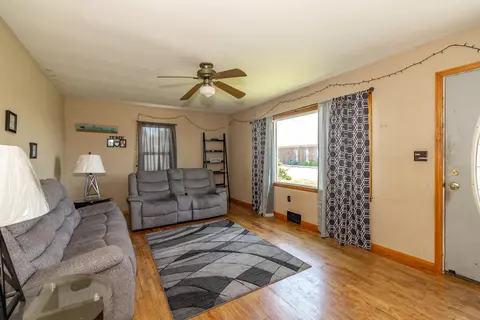 309 Maplewood Ave, Springfield, KY 40069 photo 5