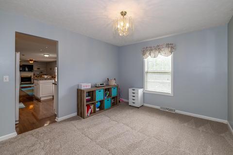 1019 Heathcliff Dr, Richmond, KY 40475 photo 9