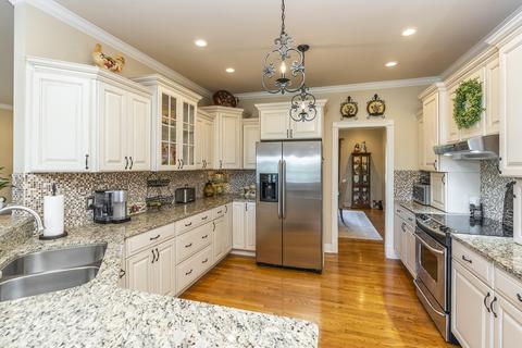 217 Squires Pointe Rd, Paris, KY 40361 photo 6