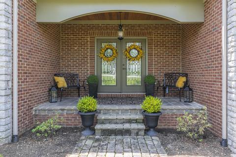 217 Squires Pointe Rd, Paris, KY 40361 photo 3