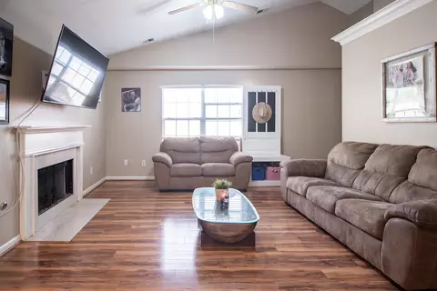 1007 Seminole Trl, Georgetown, KY 40324 photo 5