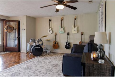 975 Old Waynesburg Rd, Eubank, KY 42567 photo 12