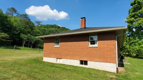 2875 Pointer Creek Rd, Science Hill, KY 42553 photo 12