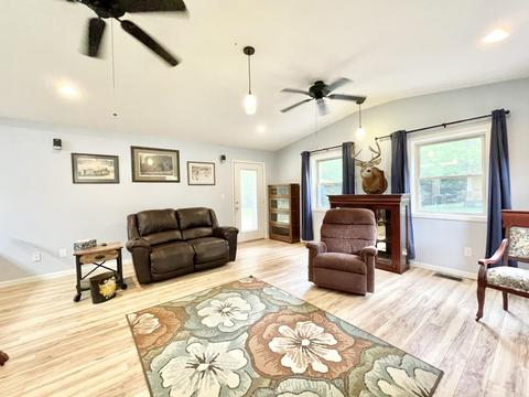 106 Lakeshore Rd, Burnside, KY 42519 photo 22