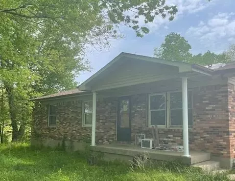 174 Cherokee Trl, Eighty Eight, KY 42130 photo 2