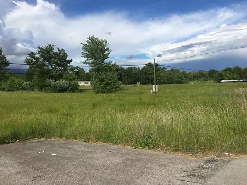 8740 Main St, Jeffersonville, KY 40337