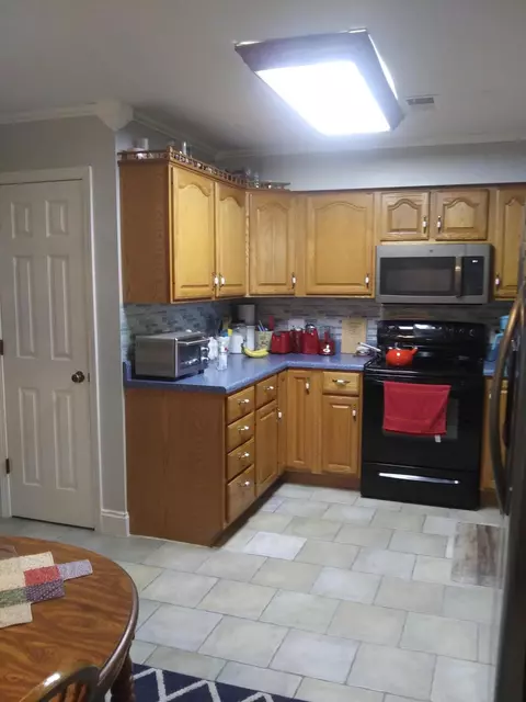 206 Persimmon, Corbin, KY 40701 photo 9
