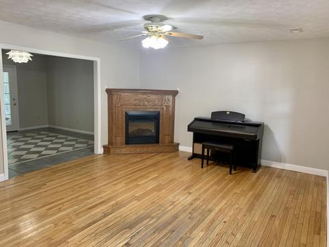 124 Adams St, Berea, KY 40403 photo 4