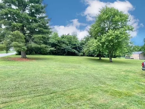 249 Sunset Dr, Bronston, KY 42518 photo 7