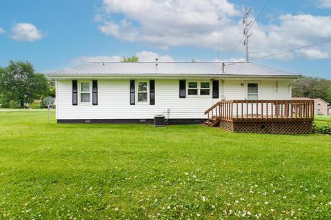 58 Vine St, Stanton, KY 40380 photo 4