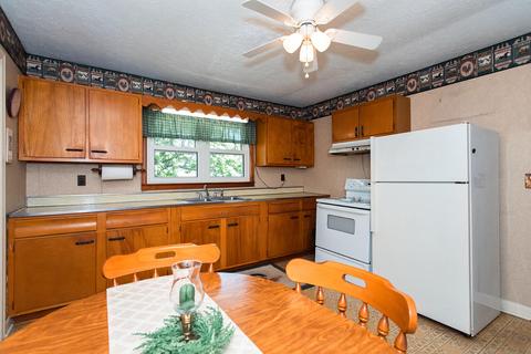 58 Vine St, Stanton, KY 40380 photo 12