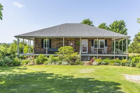 405 Smith Ln, Berea, KY 40403 photo 2