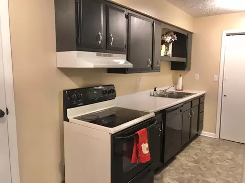 680 Eastview St, Grayson, KY 41143 photo 5