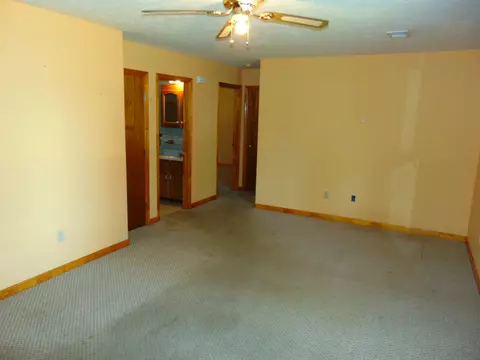 413 Meadow Dr, Berea, KY 40403 photo 1