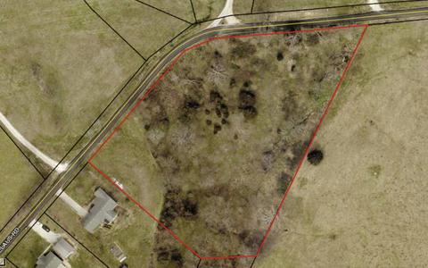 695 Menelaus Rd, Berea, KY 40403 photo 3