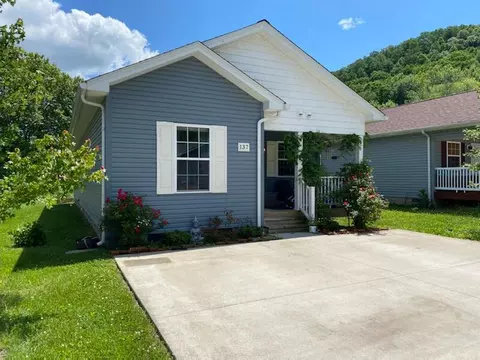 137 Center St, Morehead, KY 40351 photo 2