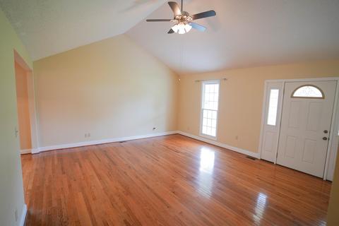 55 Bryan Dr, Corbin, KY 40701 photo 5