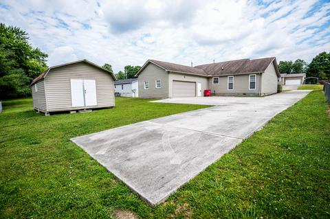 55 Bryan Dr, Corbin, KY 40701 photo 4