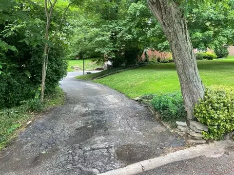 2025 Longview Dr, Georgetown, KY 40324 photo 2