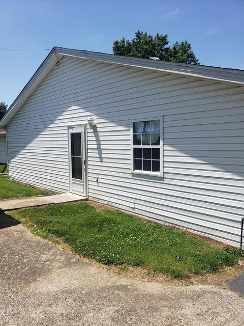 313 Springhill Dr, Paris, KY 40361 photo 8