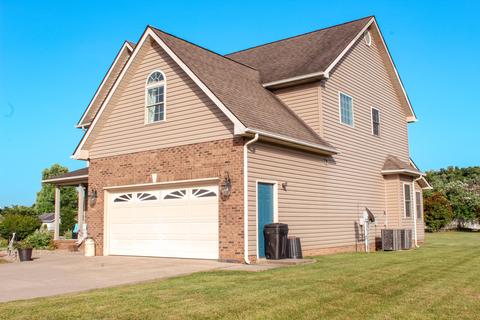174 Challenger Rd, Grayson, KY 41143 photo 2
