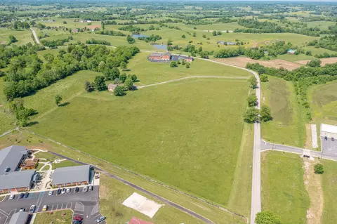 214 Sparrow Ln, Harrodsburg, KY 40330