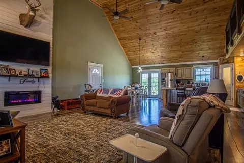747 Davis Rd, Corbin, KY 40701 photo 4