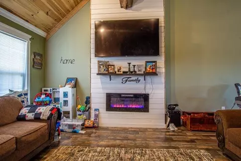 747 Davis Rd, Corbin, KY 40701 photo 6