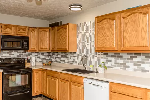 315 Williamsburg Ln, Georgetown, KY 40324 photo 6