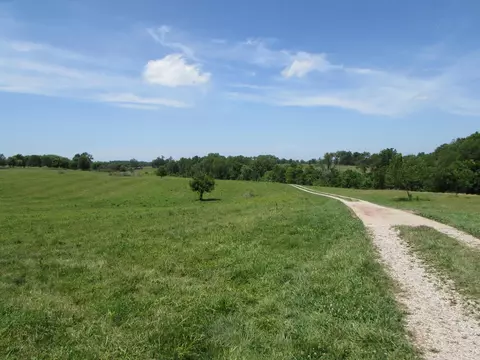 852 Austerlitz Rd, Paris, KY 40361 photo 1