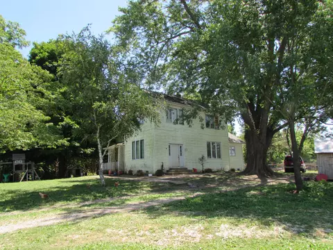 852 Austerlitz Rd, Paris, KY 40361 photo 7