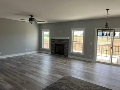 360 Dorton Dr, Lancaster, KY 40444 photo 5