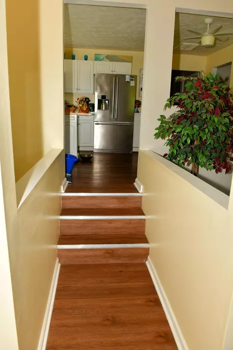 313 Williamsburg Ln, Georgetown, KY 40324 photo 6