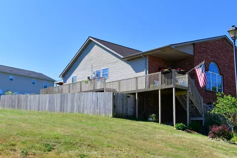 313 Williamsburg Ln, Georgetown, KY 40324 photo 2