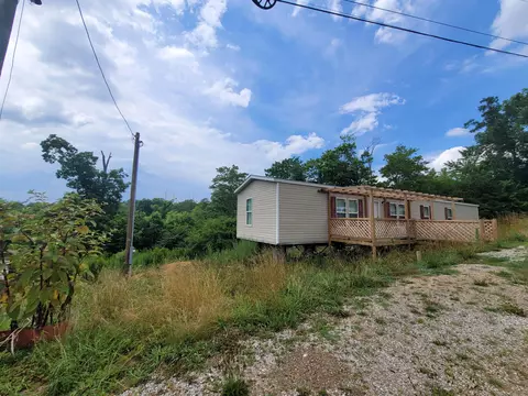 174 Morrow Ln, Stearns, KY 42647 photo 4